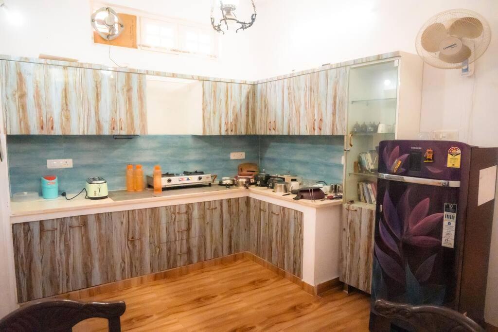 Blue Door Villa By Homeyhuts Rājpur Kültér fotó