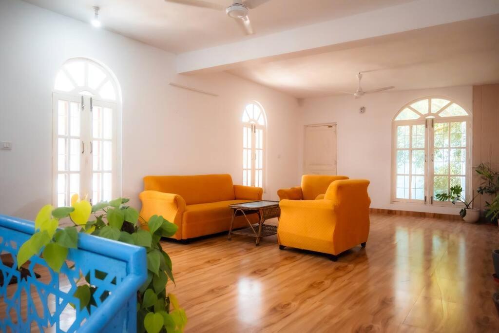Blue Door Villa By Homeyhuts Rājpur Kültér fotó