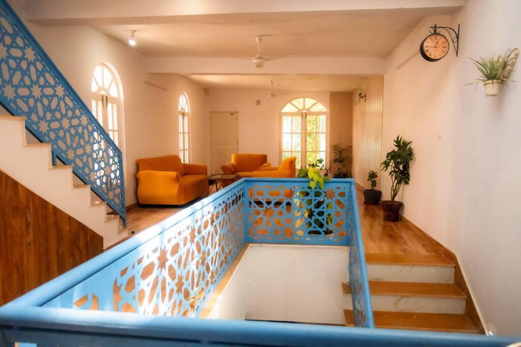 Blue Door Villa By Homeyhuts Rājpur Kültér fotó